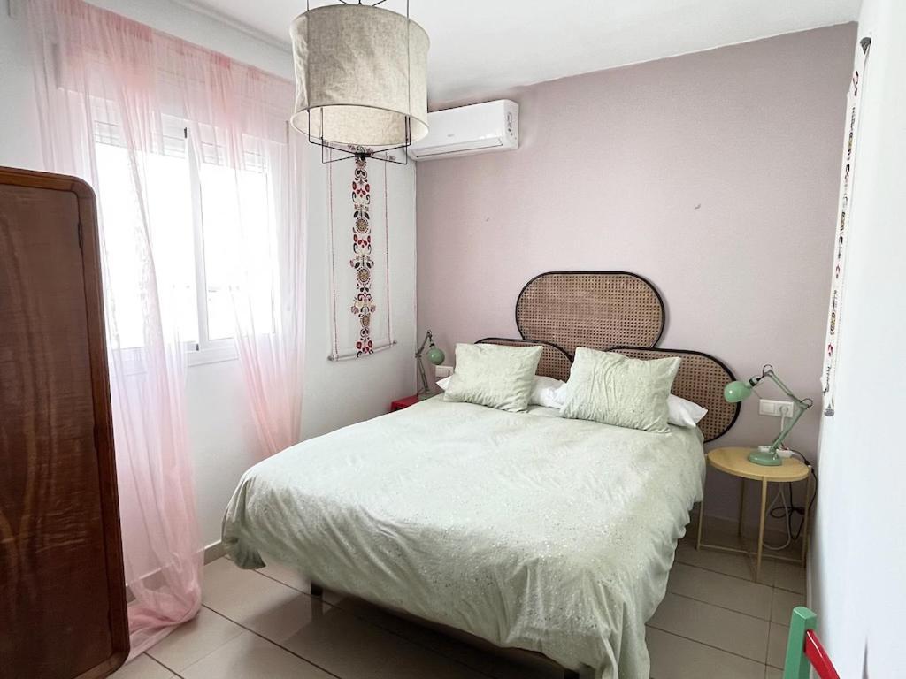 Trozo De Luz Ap Parking & Terraza Apartment โกนิล เด ลาฟรอนเตรา ภายนอก รูปภาพ