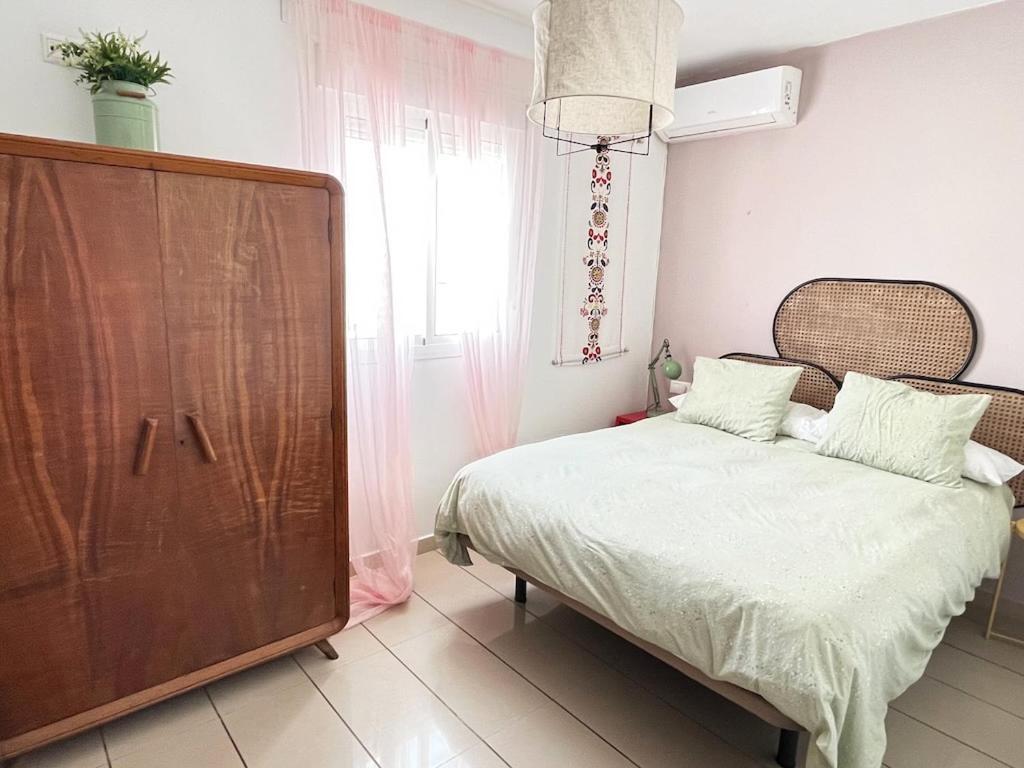 Trozo De Luz Ap Parking & Terraza Apartment โกนิล เด ลาฟรอนเตรา ภายนอก รูปภาพ